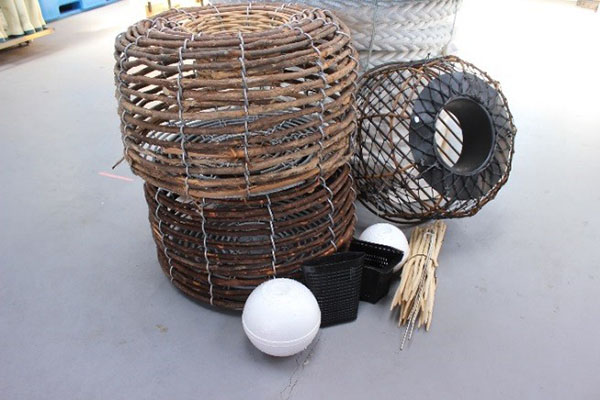 crayfishing-supplies–pots-necks-bait-baskets-grapples-toggles-and-skewers crayfishing-supplies–pots-necks-bait-baskets-grapples-toggles-and-skewers